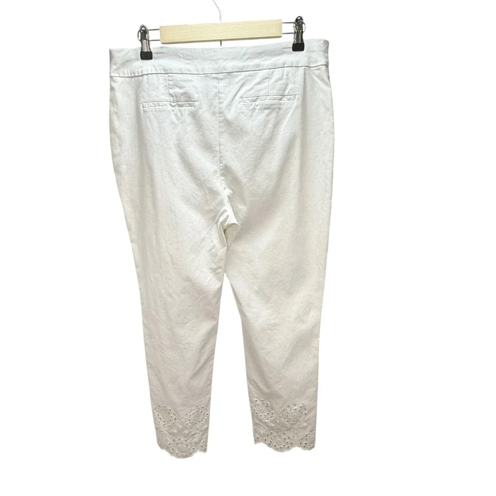 Chico's‎ So Slimming Brigitte Ankle Pants 1.5R US 10 White Eyelet Scalloped Crop